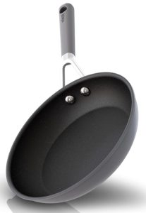 Ninja NeverStick Comfort Grip skillet